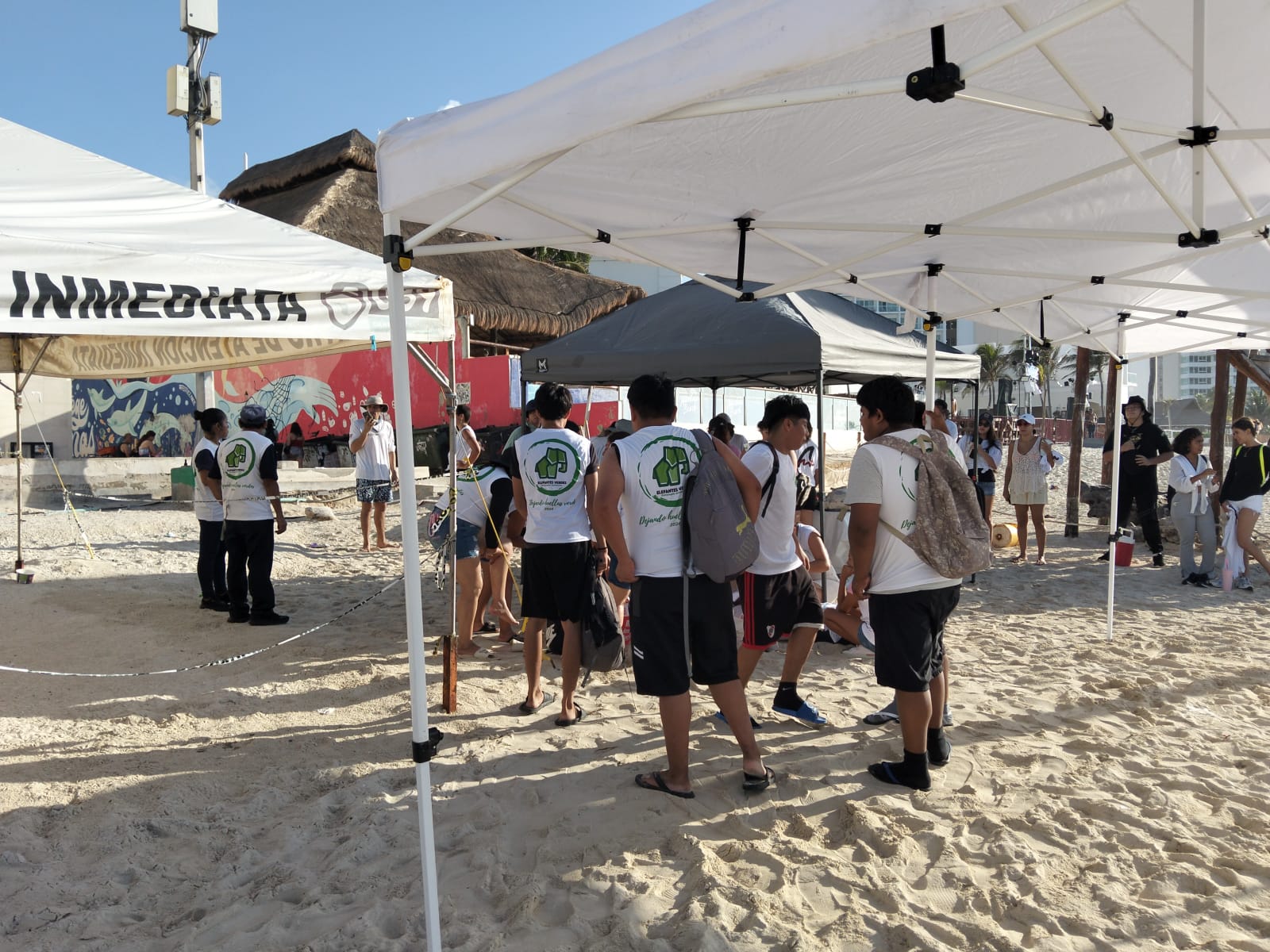 Registro de voluntarios en Playa Gaviota Azul, Cancún – brigada ambiental Elefantes Verdes junio 2026